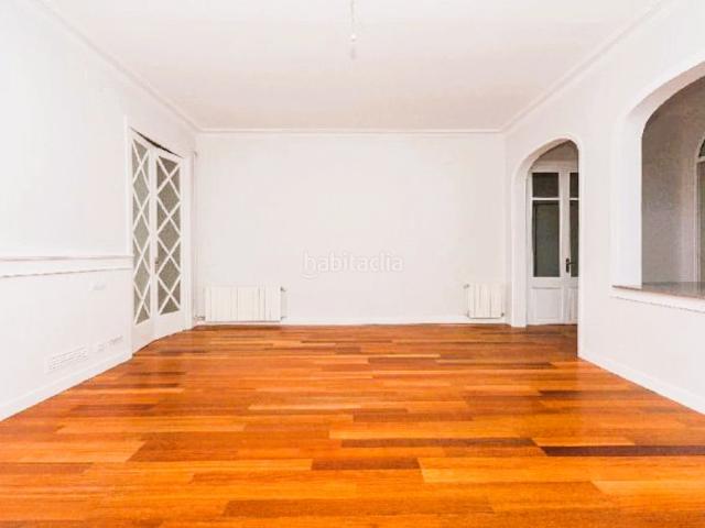 Piso en venta en Barcelona, Putget Farró. ALQUILADO A LA VENTA EN SARRIÀ. Pisos.