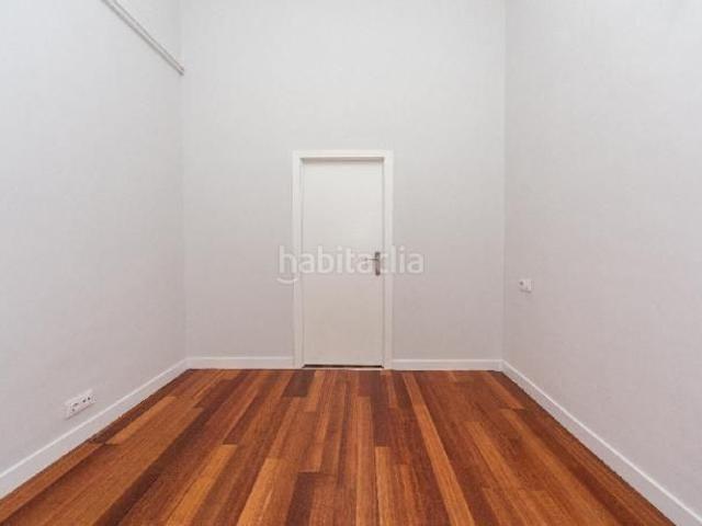 Piso en venta en Barcelona, Putget Farró. Piso en venta en calle Vallirana. Pisos.