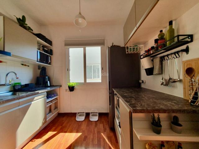 Piso en venta en Barcelona, Putget Farró. Piso reformado, acogedor y luminoso. Pisos.