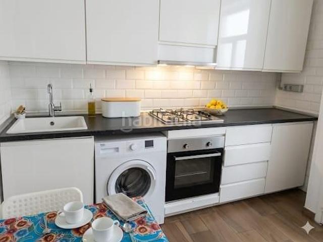 Piso en venta en Barcelona, Raval. Acogedor piso en el corazón de Barcelona, ideal para ti!. Pisos.