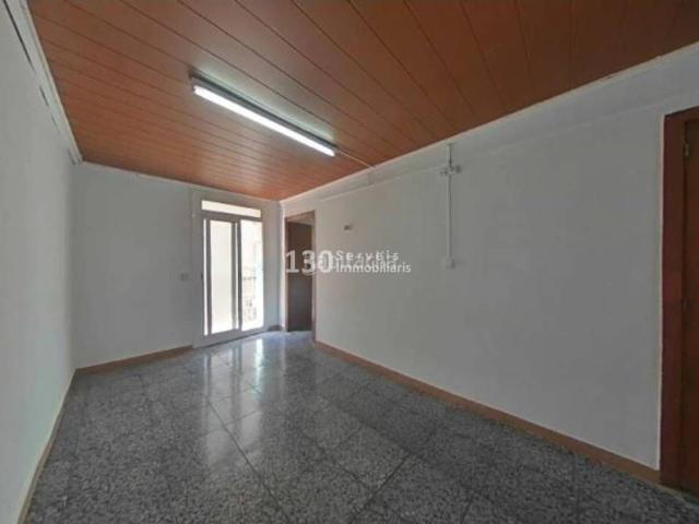 Piso en venta en Barcelona, Raval. Alquilado oportunidad de inversión. Pisos.