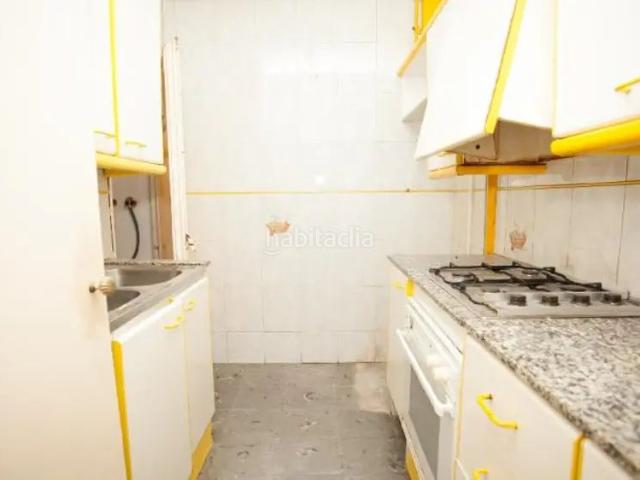 Piso en venta en Barcelona, Raval. Barcelona, Barcelona. EN RENTABILIDAD se vende alquilado, no se puede visitar ni hipotecar. Pisos.