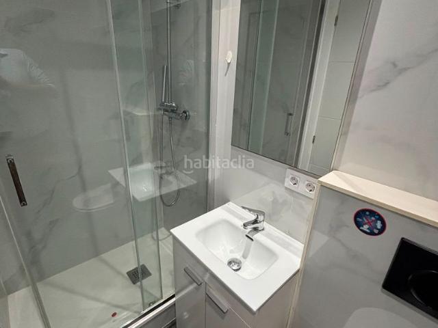 Piso en venta en Barcelona, Raval. ¡Descubre tu nuevo hogar en el corazón del Raval!. Pisos.