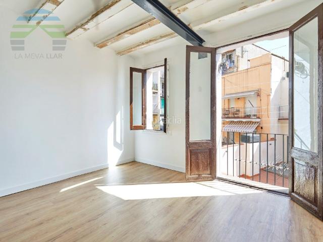 Piso en venta en Barcelona, Raval. Estrena piso en el Raval!. Pisos.