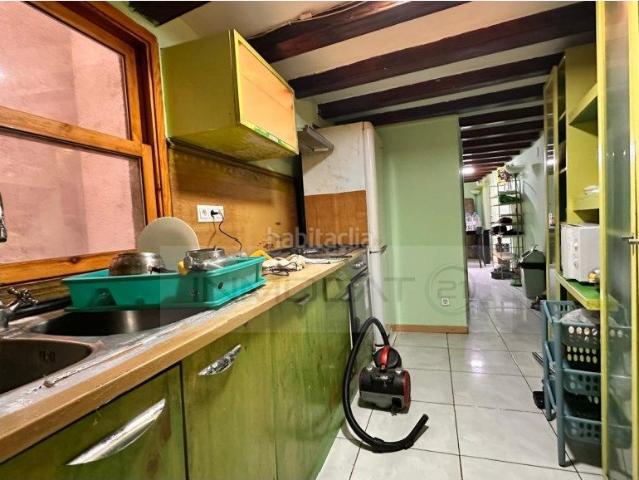 Piso en venta en Barcelona, Raval. EXCLUSIVA VIVIENDA CON CARÁCTER EN EL CORAZÓN DE BARCELONA. Pisos.