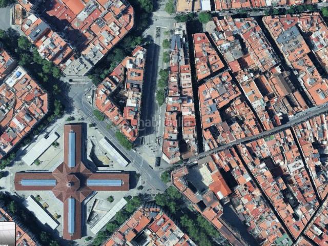 Piso en venta en Barcelona, Raval. OPORTUNIDAD Venta 4 habitaciones, Galería y Balcón, en Ciutat Vella, Barcelona. Pisos.