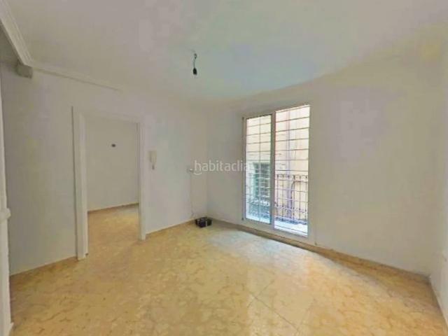 Piso en venta en Barcelona, Raval. OPORTUNIDAD INVERSORES, piso en alquiler en venta C Robadors. Pisos.