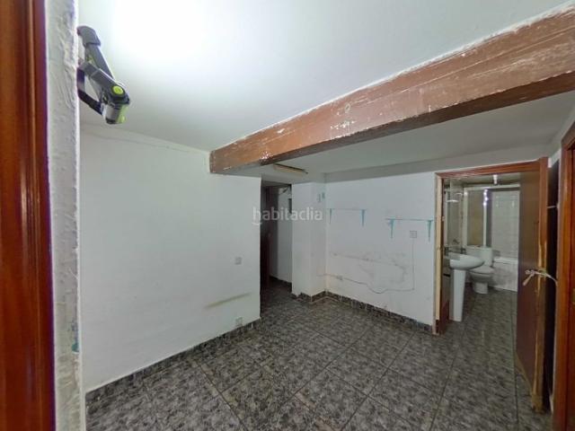 Piso en venta en Barcelona, Raval. Piso con terraza en venta en Ciutat Vella, Barcelona. Pisos.