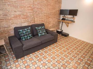 Piso en venta en Barcelona, Raval. Piso con encanto en Riera Baixa. Pisos.