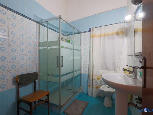 Piso en venta en Barcelona, Raval. Piso de 133 m con 5 dormitorios y terraza en Barcelona. Pisos.