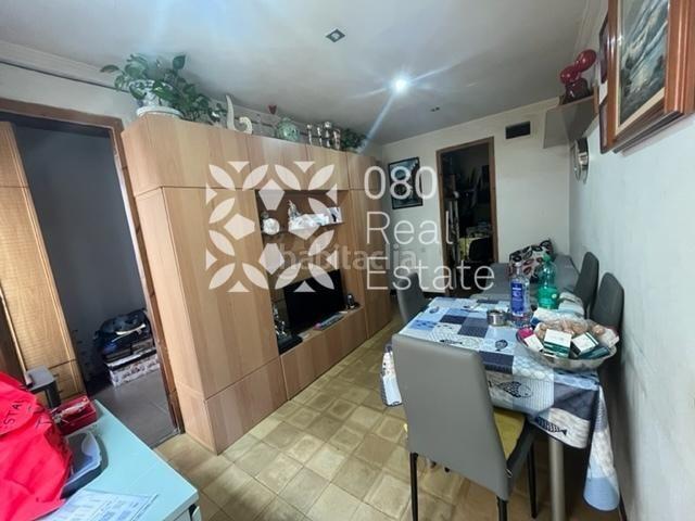 Piso en venta en Barcelona, Raval. Piso de 3 habitaciones y luminoso en el Raval. Pisos.