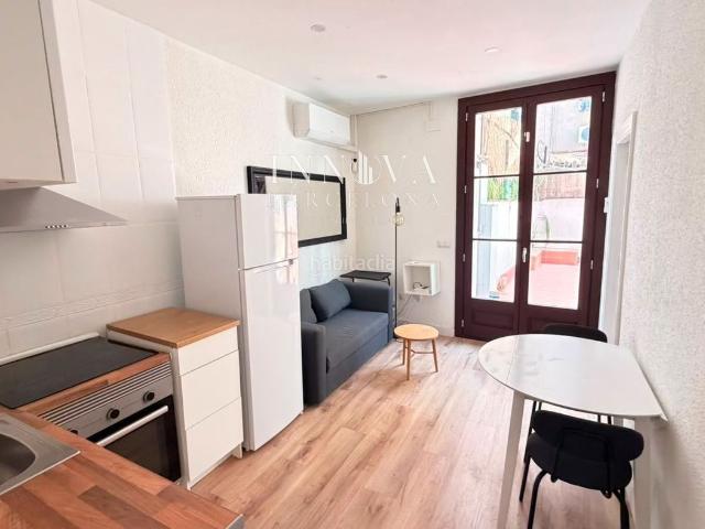 Piso en venta en Barcelona, Raval. Piso en Calle Vistalegre Barcelona. Pisos.