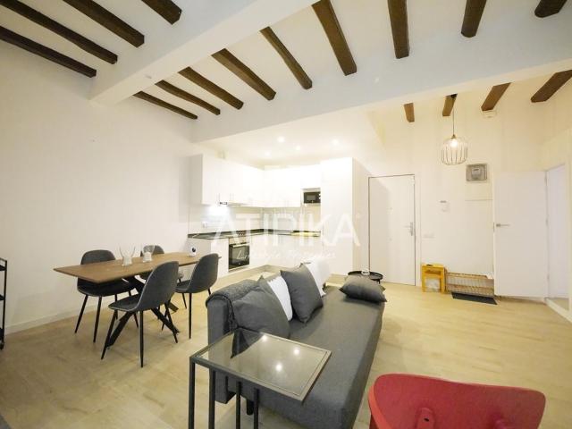 Piso en venta en Barcelona, Raval. Piso en alquiler o venta de 2 habitaciones junto al Mercat de Sant Antoni. Pisos.