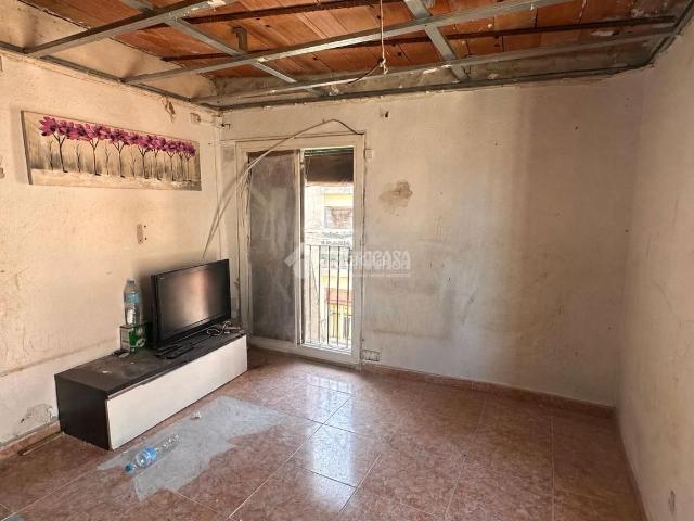 Piso en venta en Barcelona, Raval. Piso en venta en Barcelona. Pisos.