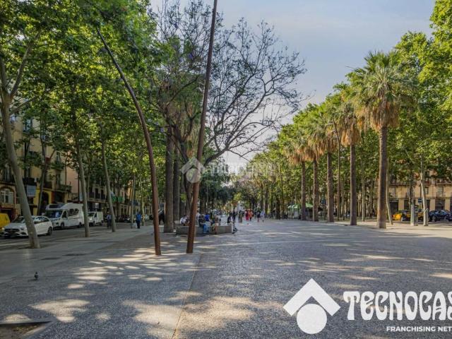 Piso en venta en Barcelona, Raval. Piso en venta en Barcelona. Pisos.