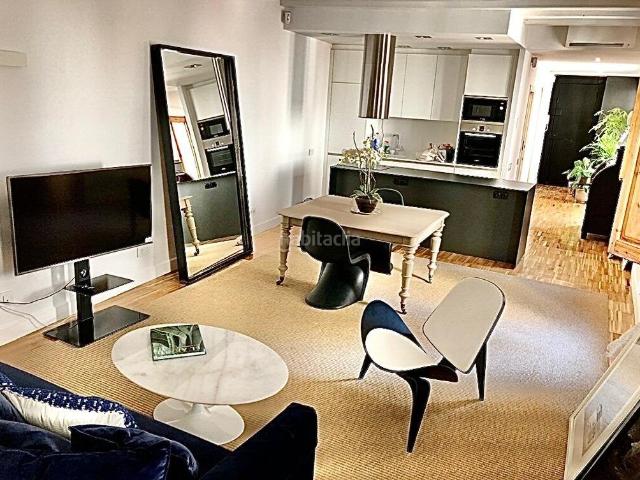Piso en venta en Barcelona, Raval. Piso en venta en calle de l'Arc de Sant Agustí. Pisos.