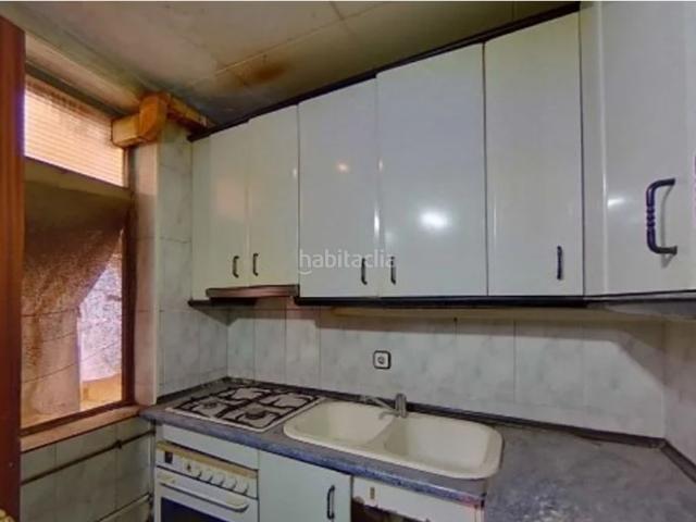 Piso en venta en Barcelona, Raval. Piso en venta en calle Robador. Pisos.