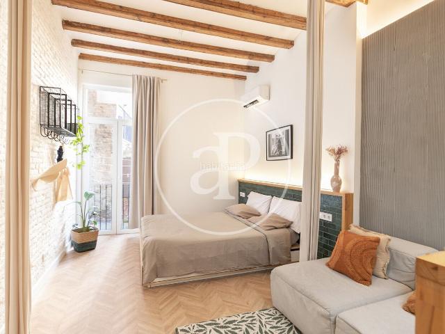 Piso en venta en Barcelona, Raval. Piso en venta en calle Sant Antoni Abat. Pisos.