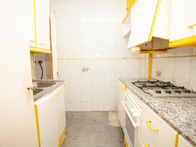 Piso en venta en Barcelona, Raval. Piso en venta en calle Sant Pacia. Pisos.