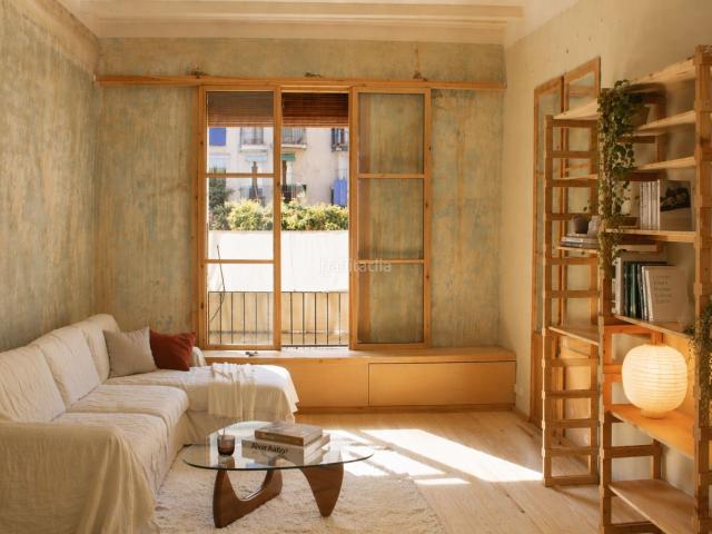 Piso en venta en Barcelona, Raval. Piso en venta en Passatge de Bernardí Martorell. Pisos.