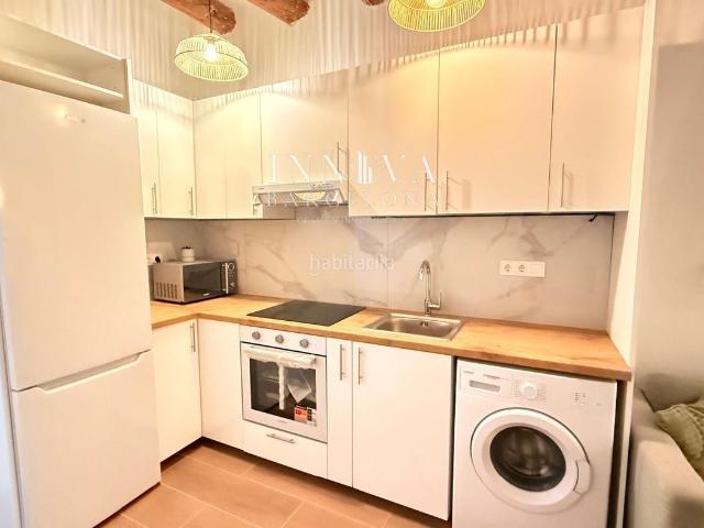 Piso en venta en Barcelona, Raval. Piso en Venta en Raval, calle Roig. Pisos.