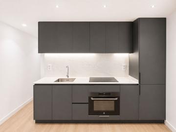Piso en venta en Barcelona, Raval. Piso reformado con encanto junto a Sant Antoni. Pisos.