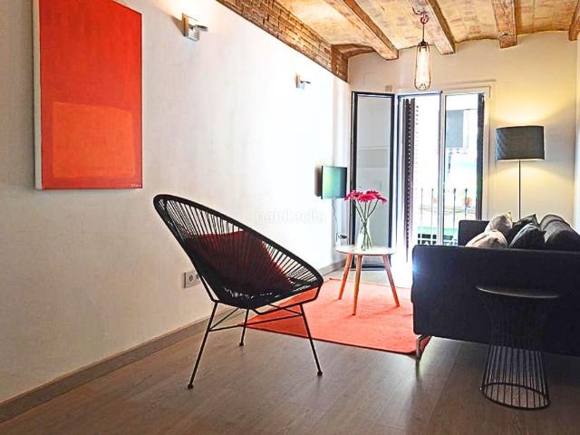 Piso en venta en Barcelona, Raval. Pisos.
