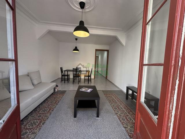 Piso en venta en Barcelona, Raval. Pisos.