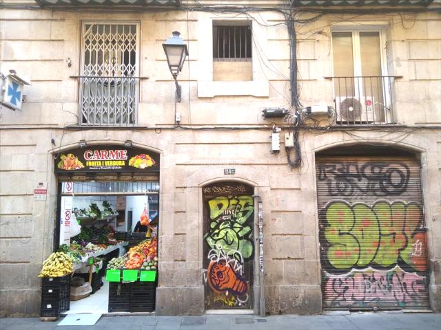 Piso en venta en Barcelona, Raval. Pisos.