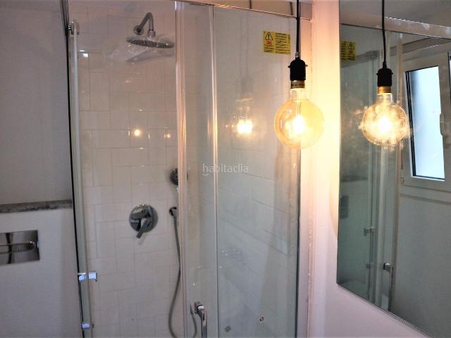 Piso en venta en Barcelona, Raval. Pisos.