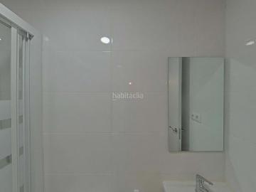 Piso en venta en Barcelona, Raval. Pisos.