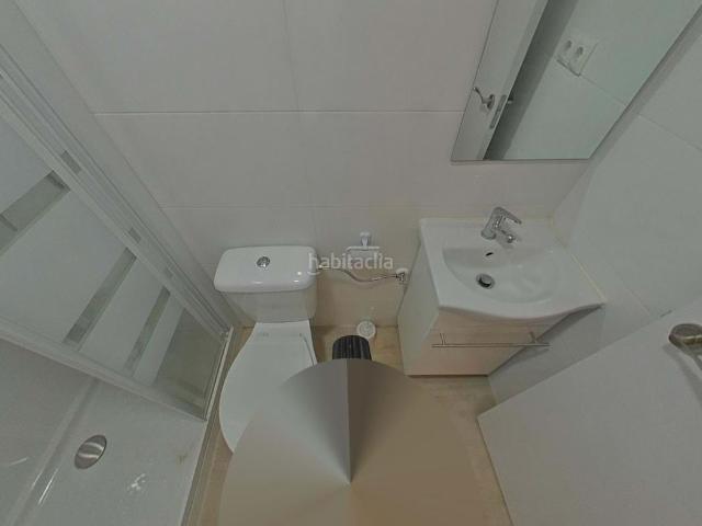 Piso en venta en Barcelona, Raval. Pisos.