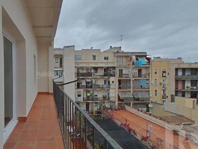 Piso en venta en Barcelona, Raval. Pisos.