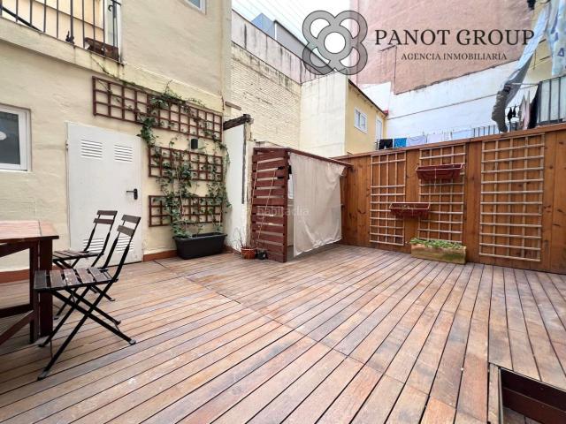Piso en venta en Barcelona, Raval. Pisos.