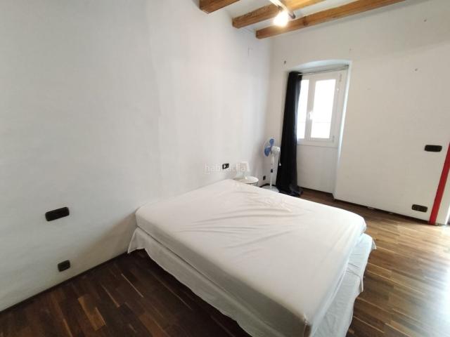 Piso en venta en Barcelona, Raval. Pisos.
