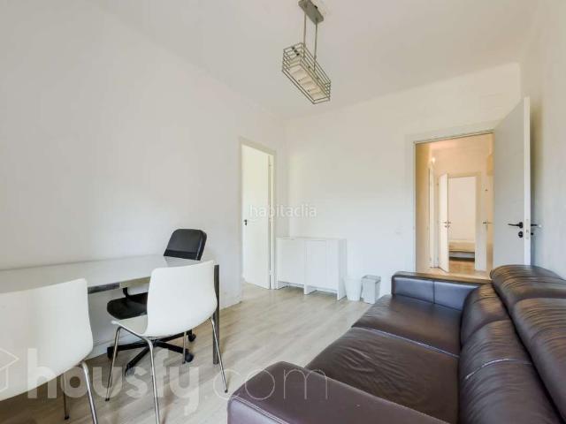 Piso en venta en Barcelona, Raval. Pisos.