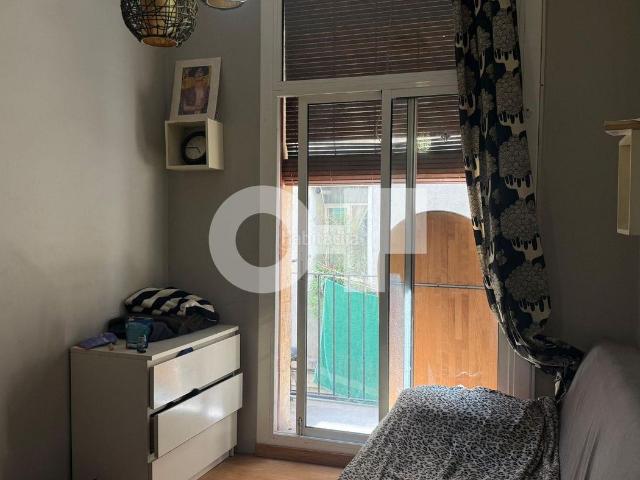 Piso en venta en Barcelona, Raval. RAMBLA DEL RAVAL BALCÓN A LA RAMBLA MUY LUMINOSO 1 HABITACIÓN SUELOS DE PARQUET UBICACIÓN EXCELENTE. Pisos.