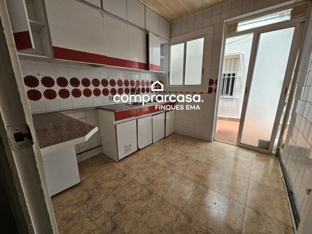 Piso en venta en Barcelona, Roquetes. 100 FINANCIACION NO LE COBRAMOS NADA. Pisos.