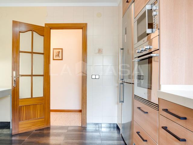 Piso en venta en Barcelona, Sant Martí de Provençals. GRAN OPORTUNIDAD EN INMEJORABLE ZONA!. Pisos.