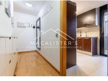 Piso en venta en Barcelona, Sant Martí de Provençals. Piso de obra seminueva de grande dimensiones. Pisos.