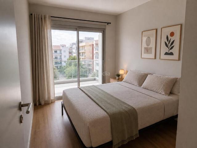 Piso en venta en Barcelona, Sant Martí de Provençals. Piso en venta amueblado con piscina en Sant Martí, Barcelona. Pisos.
