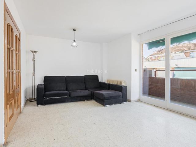 Piso en venta en Barcelona, Sant Martí de Provençals. Piso en Sant Martí, calle Fluviá. Pisos.