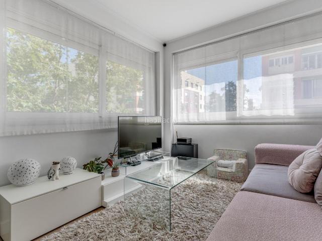 Piso en venta en Barcelona, Sant Martí de Provençals. piso exterior totalmente reformado. Pisos.