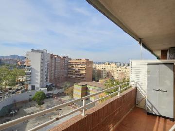 Plaça de la Infància - Terraza, Gimnasio