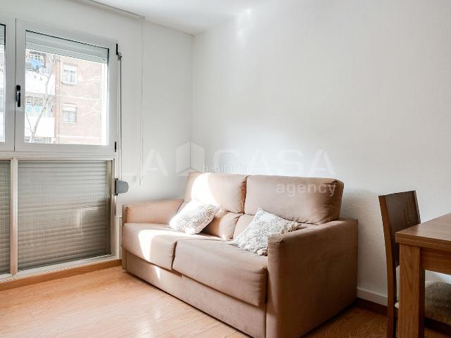 Piso en venta en Barcelona, Sant Martí de Provençals. Oportunidad. Pisos.