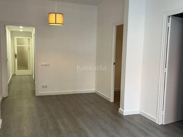 Piso en venta en Barcelona, Sant Andreu de Palomar. PISO TOTALMENTE REFORMADO. Pisos.