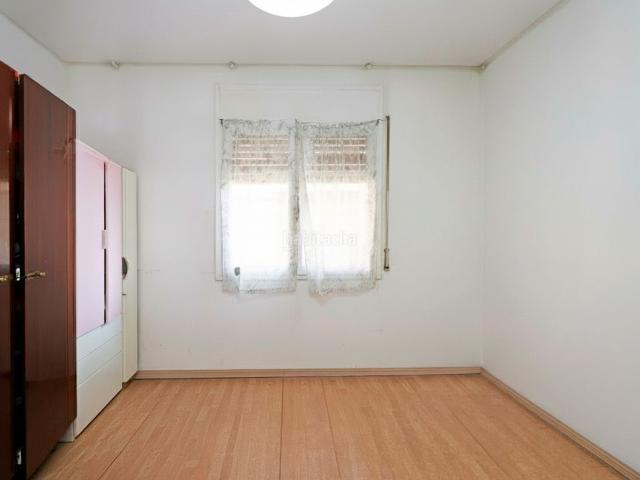 Piso en venta en Barcelona, Sant Antoni. GRAN OPORTUNIDAD!. Pisos.