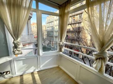 Piso en venta en Barcelona, Sant Antoni. Piso en venta en Barcelona. Pisos.