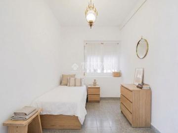Piso en venta en Barcelona, Sant Antoni. Piso en venta en Barcelona. Pisos.