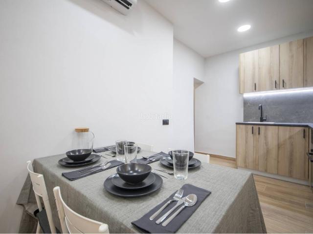Piso en venta en Barcelona, Sant Antoni. Piso en venta en Sant Antoni08015. Pisos.